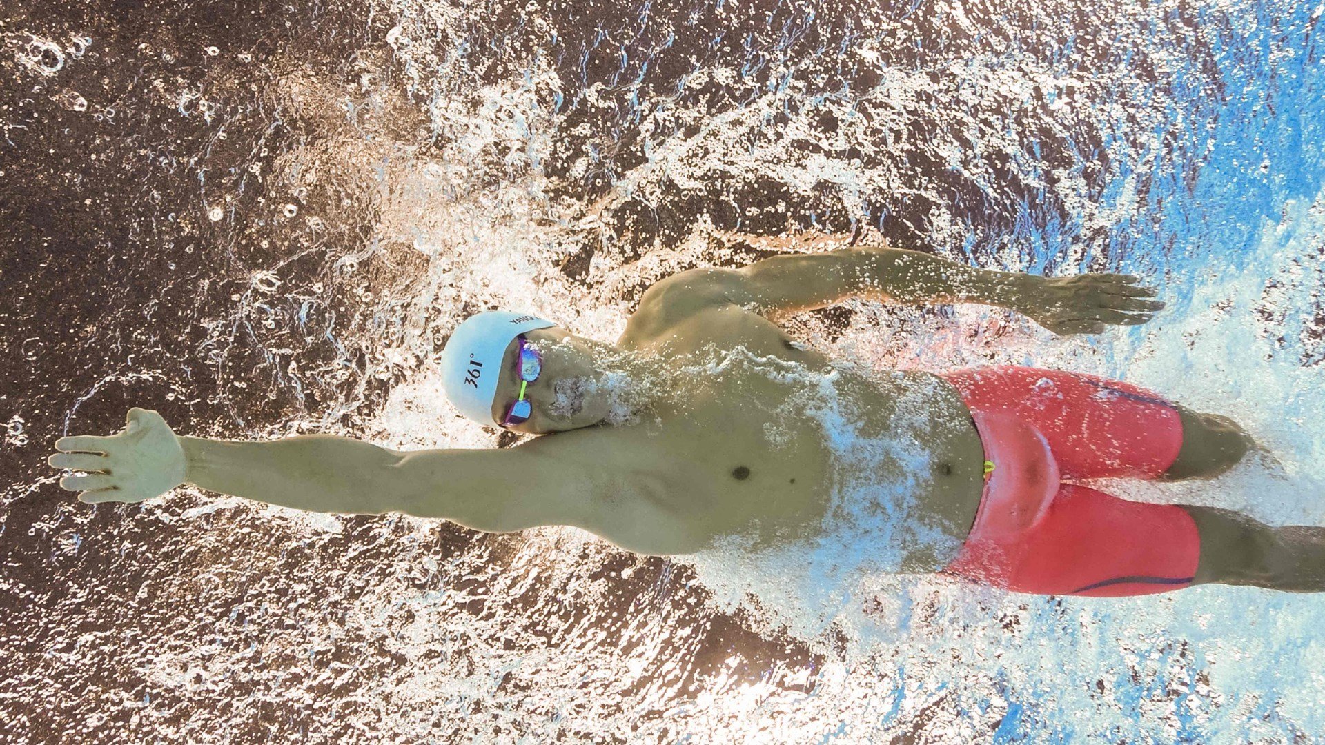 保利斯塔防守强度逐步加强，塔利斯卡 保利尼奥